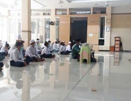Kompol.M Akhyar. S,H M.Hum, Kapolsek Tambaksari Surabaya. Mengajak para kaum pemuda LDII untuk meningkatkan iman dan taqwa,