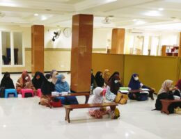 Acara Public speaking pada Minggu (09/01) di Masjid At-Taqwa, Wonokusumo.