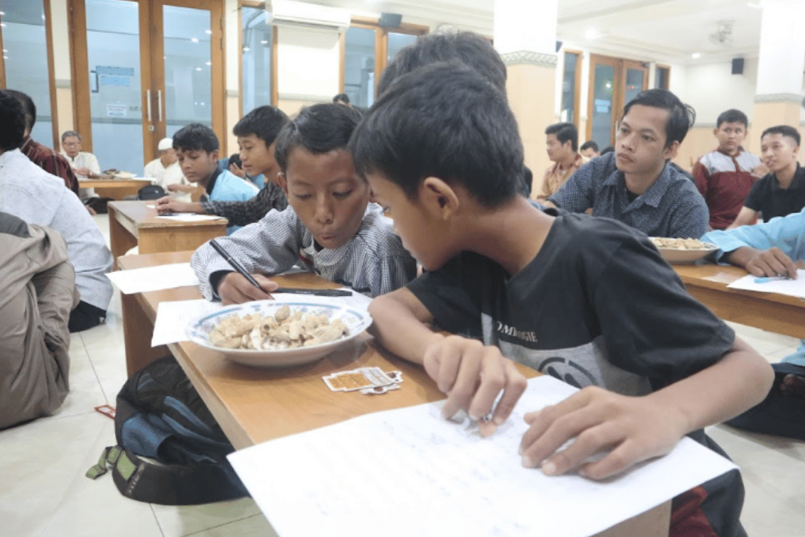 Pengajian Akhir Tahun di Masjid Nashrullah, PC Kenjeran pada Minggu (31/12/23) hingga Senin (1/1/24).