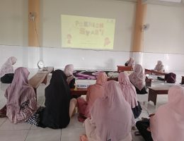 Sarasehan Remaja Putri LDII pada Minggu (2/25) di masjid Sabilul Muttaqin