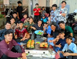 PAC LDII Kapasjaya Pererat Kekompakan Generus Melalui Lomba Menghias Burger